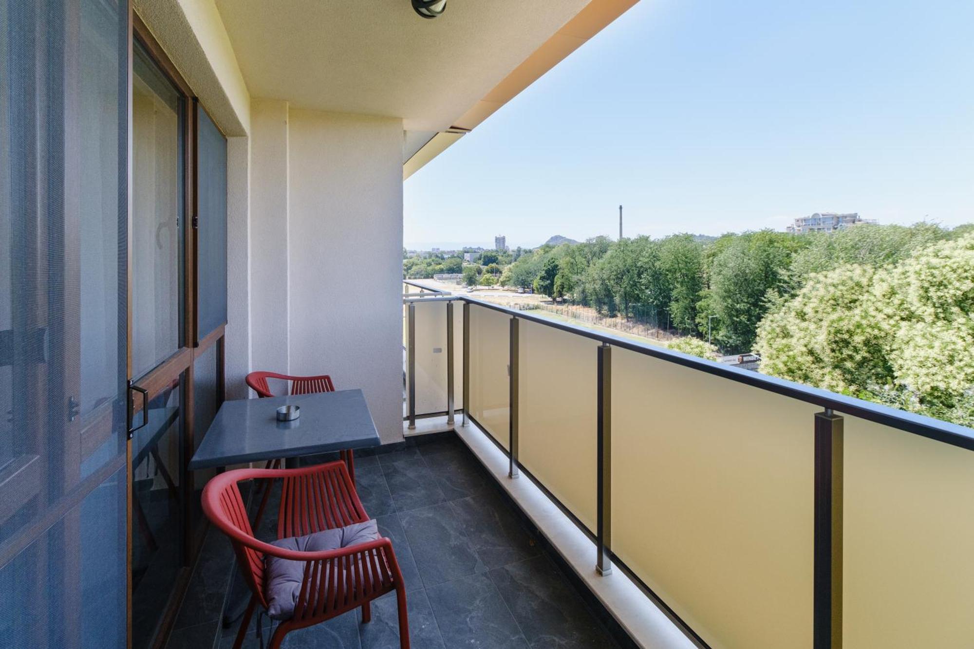 Lauta Forest 1-Bedroom Apartment Пловдив Екстериор снимка